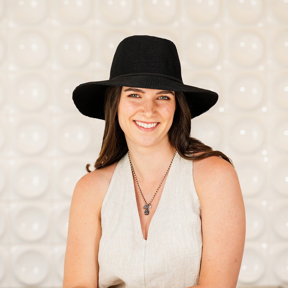 Victoria Fedora | Women | Black - Hat - Wallaroo