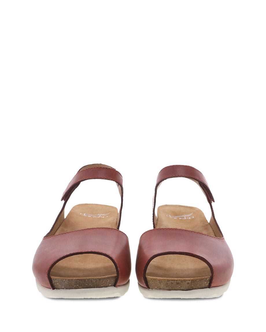 Marcy | Waxy Burnished | Chili - Sandals - Dansko