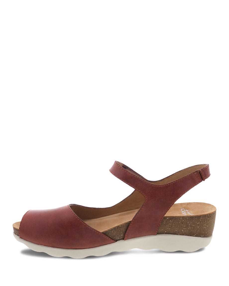 Marcy | Waxy Burnished | Chili - Sandals - Dansko