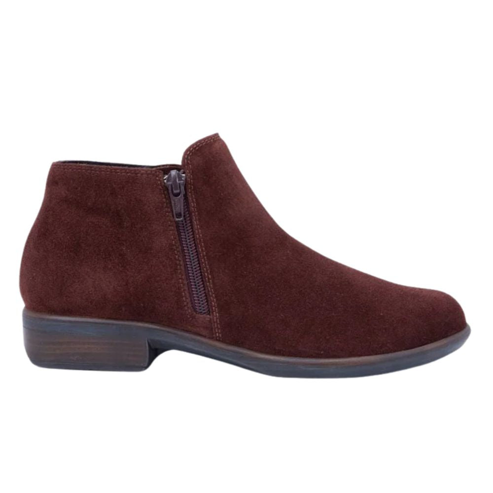 Helm | Suede | Cabernet