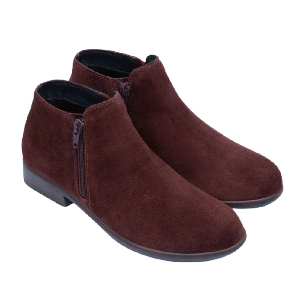 Helm | Suede | Cabernet