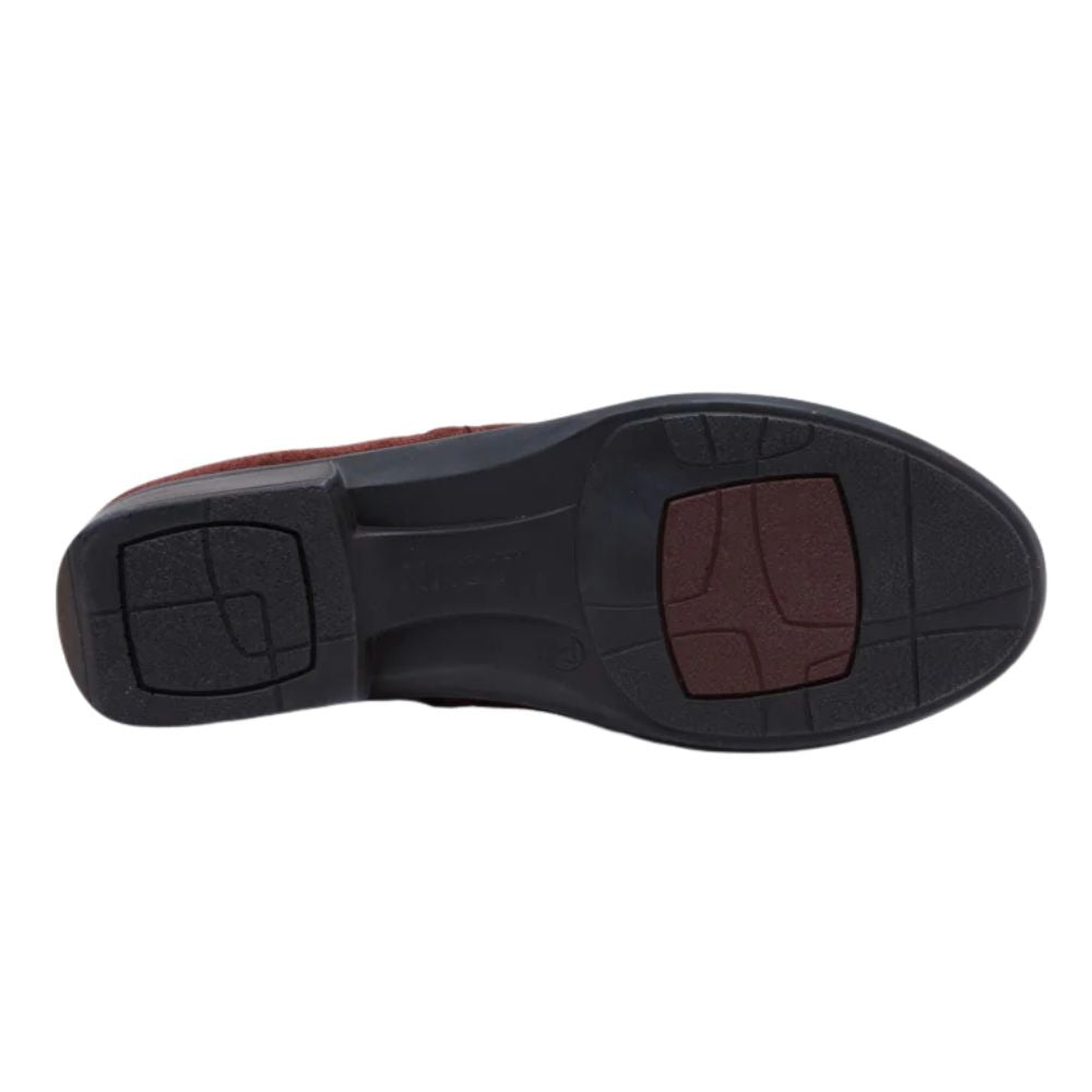 Helm | Suede | Cabernet
