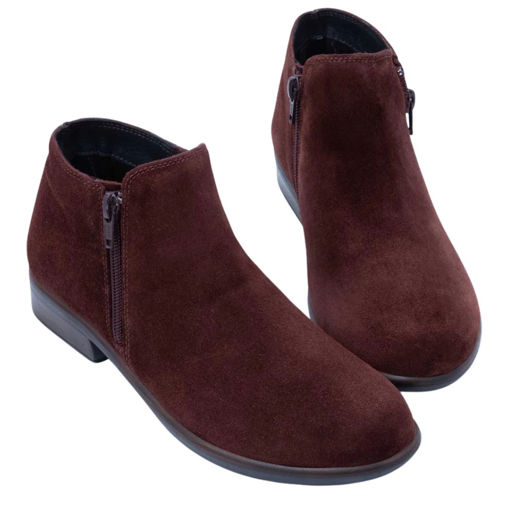 Helm | Suede | Cabernet
