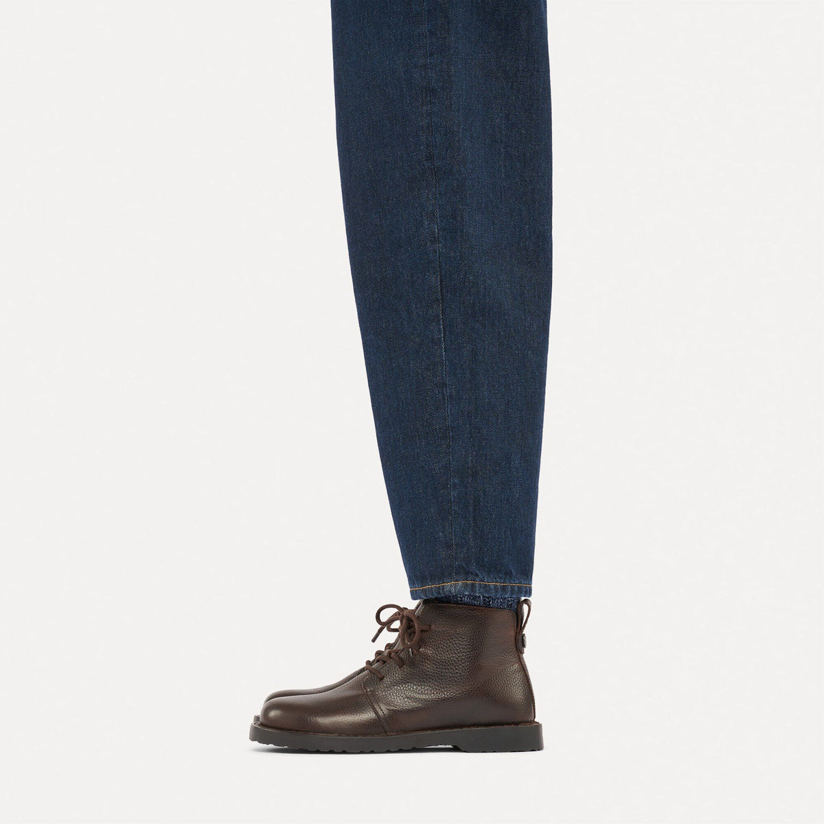 Uppsala Mid | Leather | Carafe