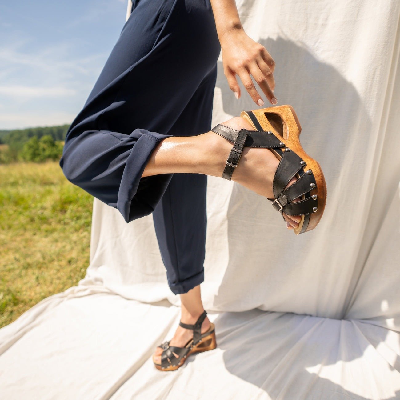 Alanna | Calf | Black - sandals - Dansko