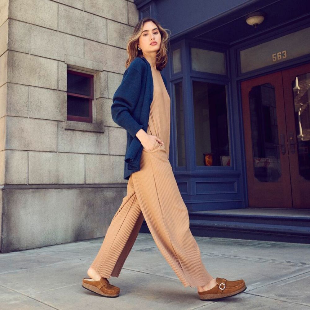 Buckley Shearling Round Buckle | Suede | Dark Tea - clog - Birkenstock