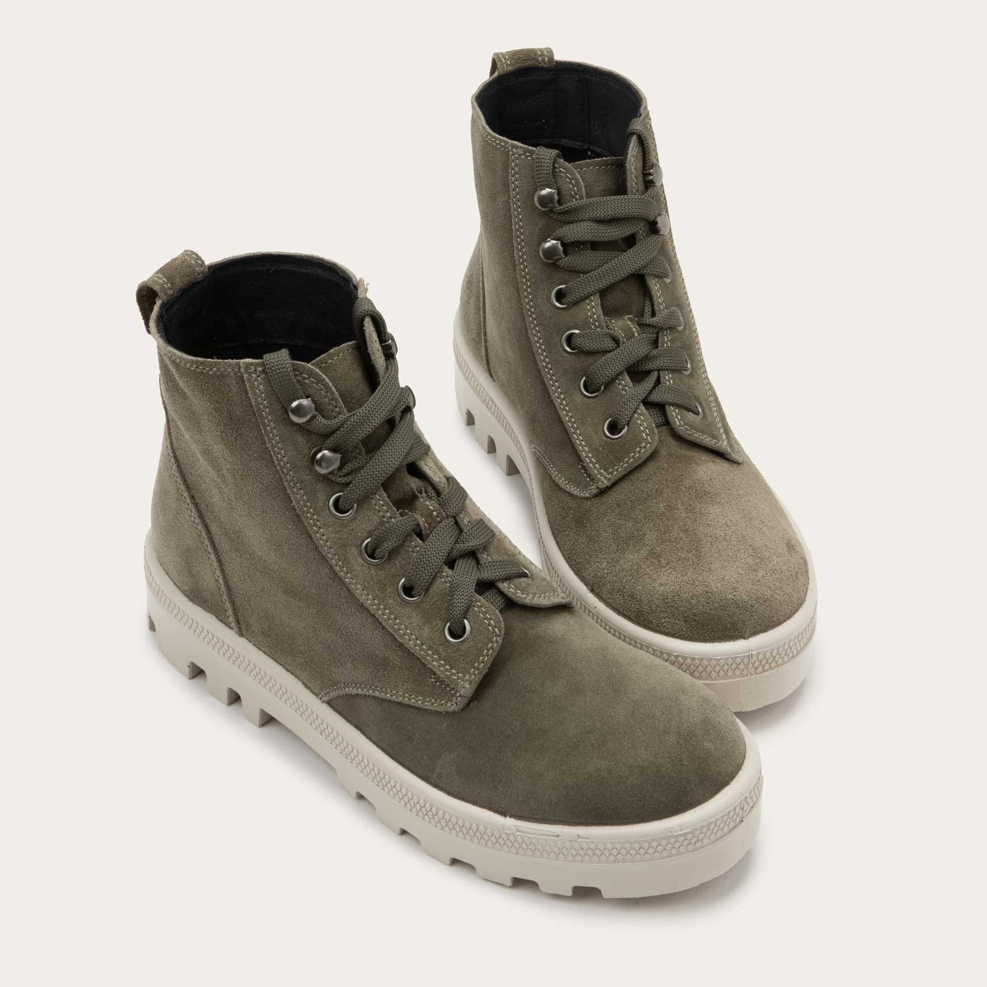 Canoe | Suede | Hunter Green - Boot - Naot