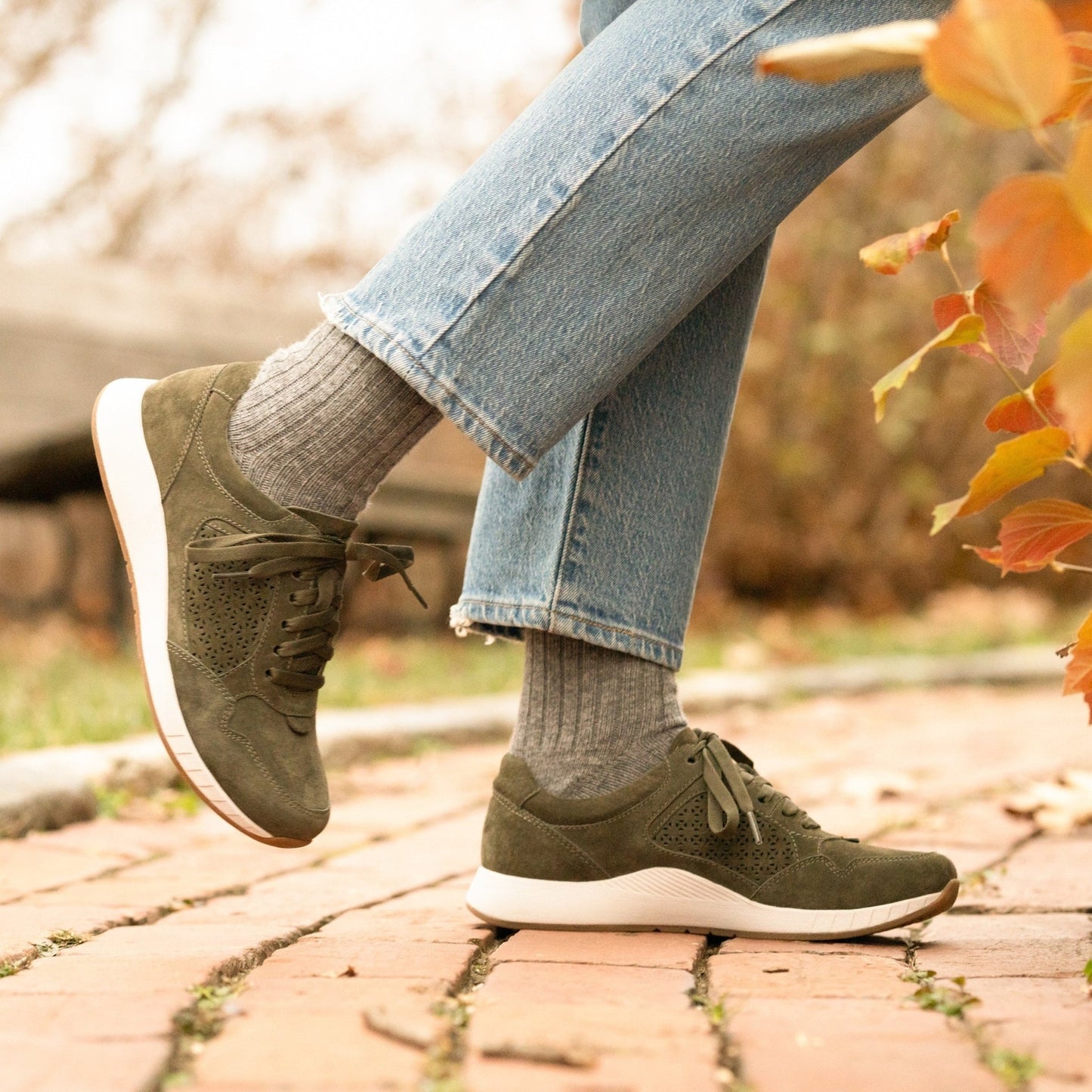 Catie | Suede | Olive - shoe - Dansko
