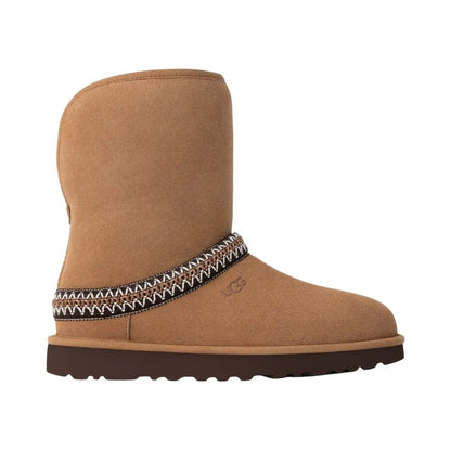 Classic Short Crescent | Women | Suede/Sheepskin | Chestnut - Boot - UGG