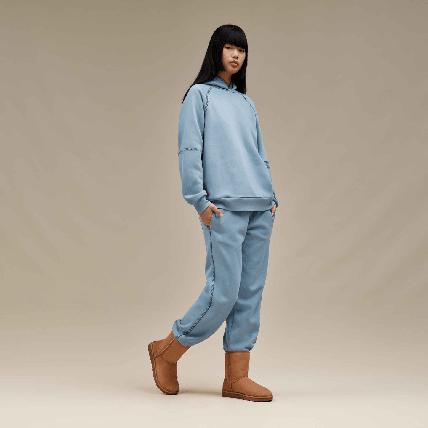 Classic Short II | Women | Sheepskin | Chestnut - Boot - UGG