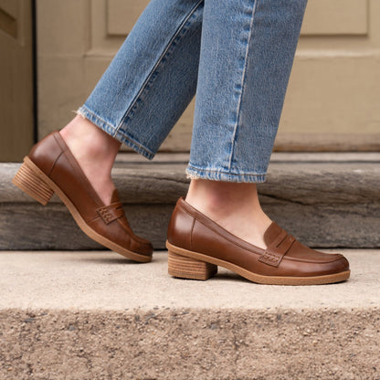 Danica | Waterproof | Burnished Leather | Tan - shoe - Dansko