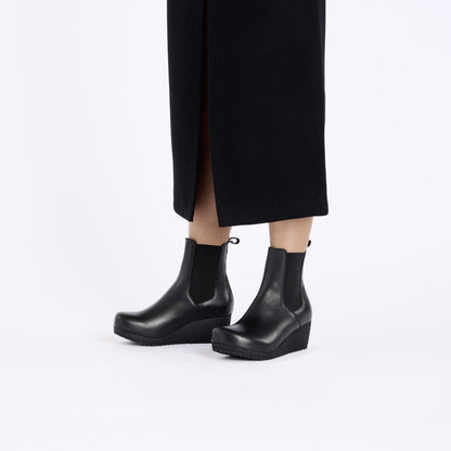 Ebba Slip On | Leather | Black/Black - Boot - Birkenstock