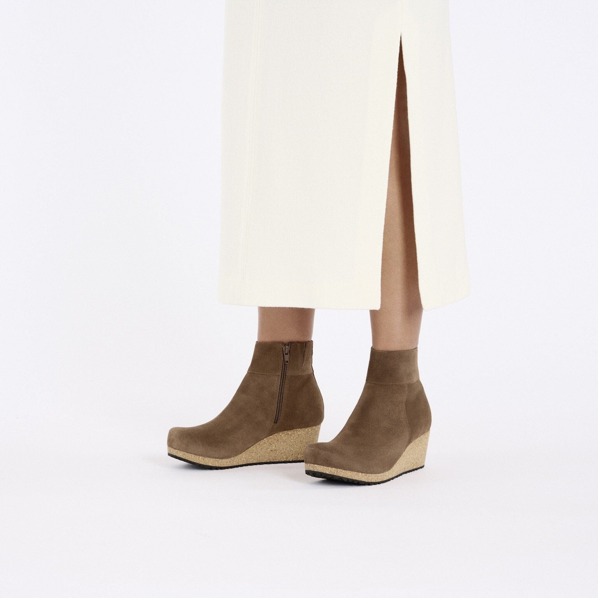 Ebba | Suede | Dark Tea - Wedge - Birkenstock