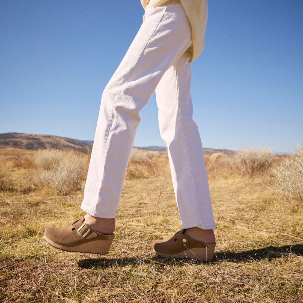 Fanny | Suede | Dark Tea - clog - Birkenstock