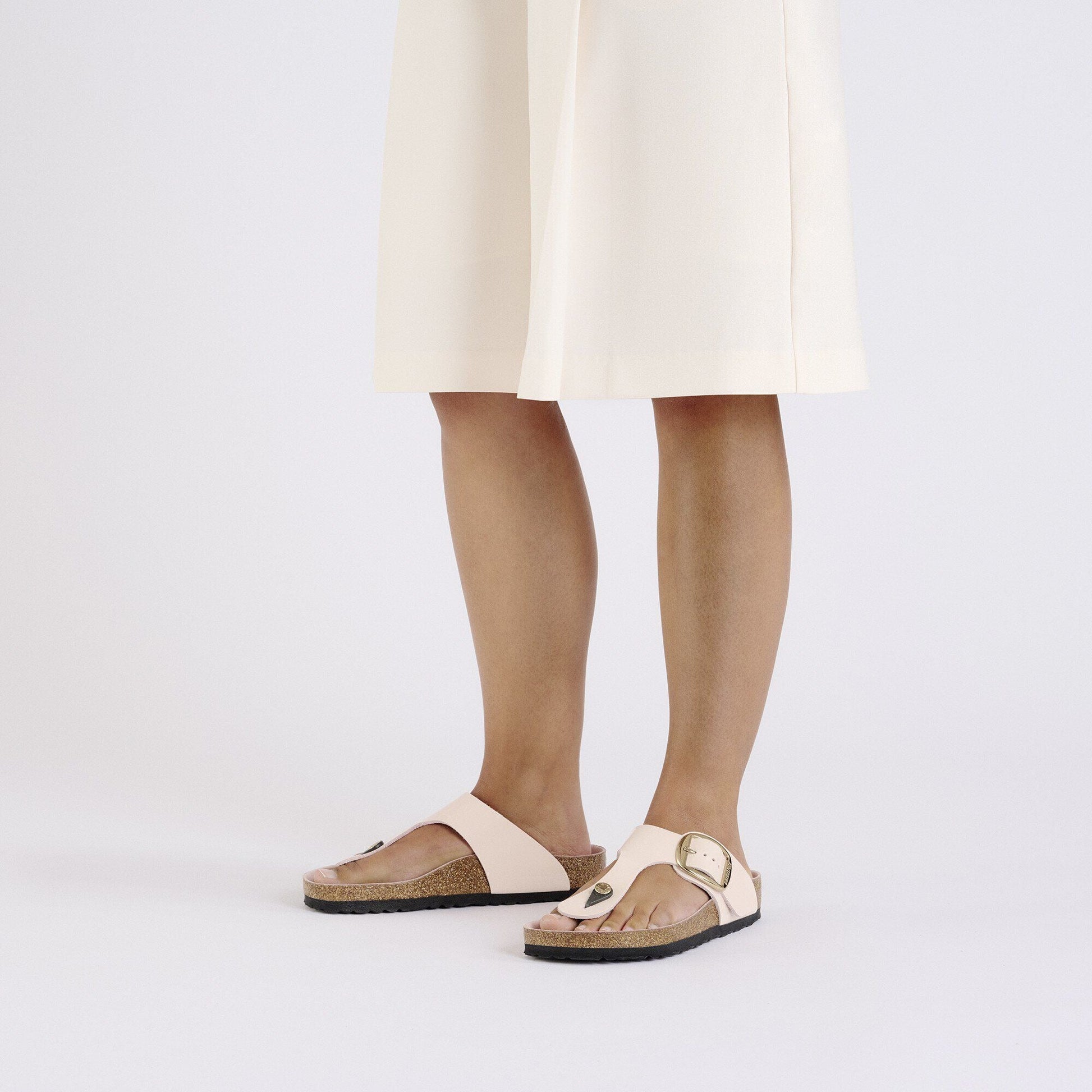 Gizeh Big Buckle | High - Shine Patent Leather | Light Rose - sandals - Birkenstock