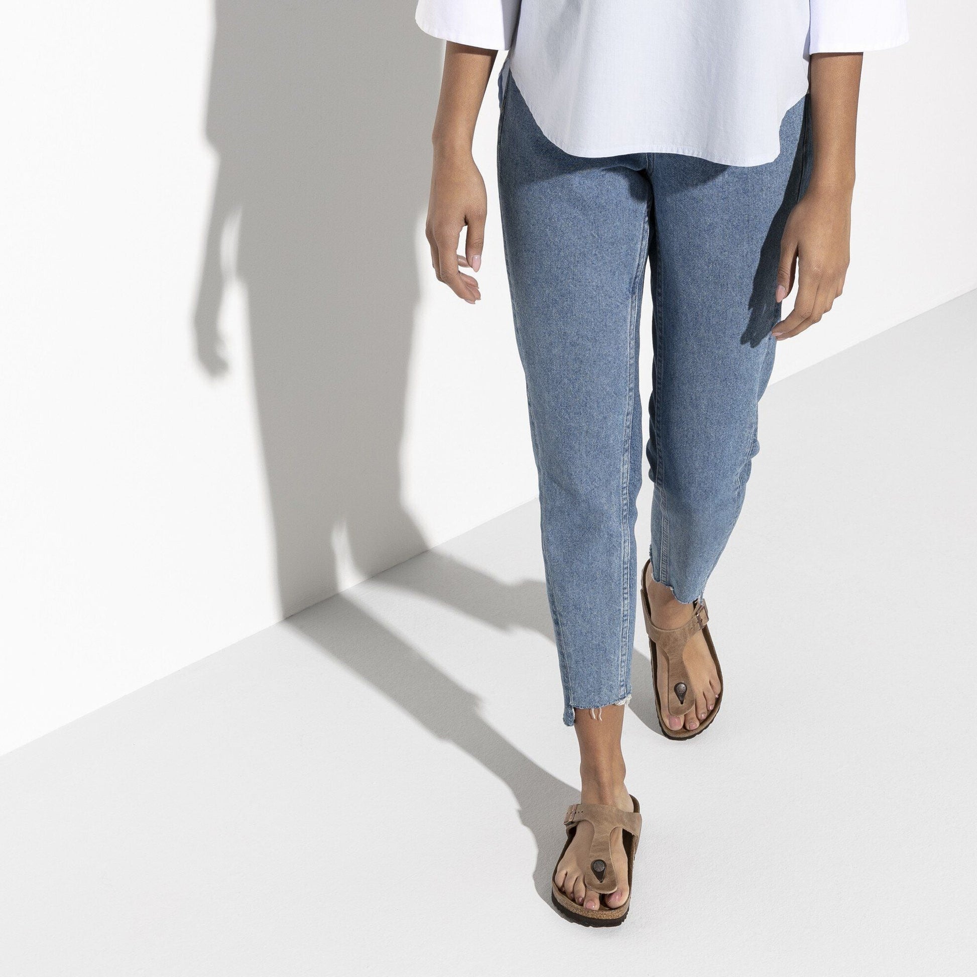 Gizeh | Oiled Leather | Tobacco - sandals - Birkenstock