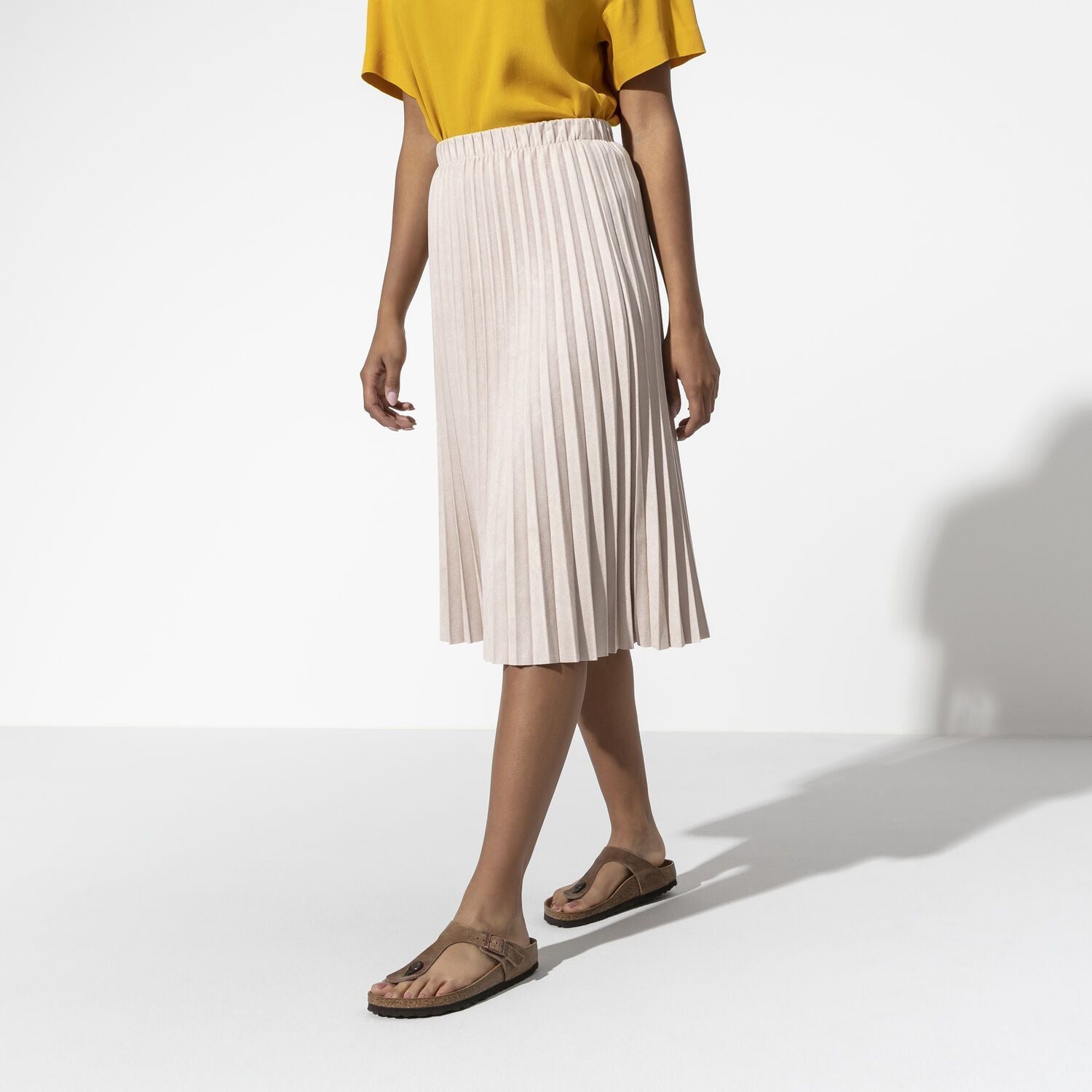 Gizeh | Oiled Leather | Tobacco - SANDAL - Birkenstock