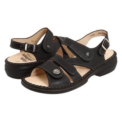 Gomera Soft | Leather| Black Plisseelight - sandals - Finn Comfort