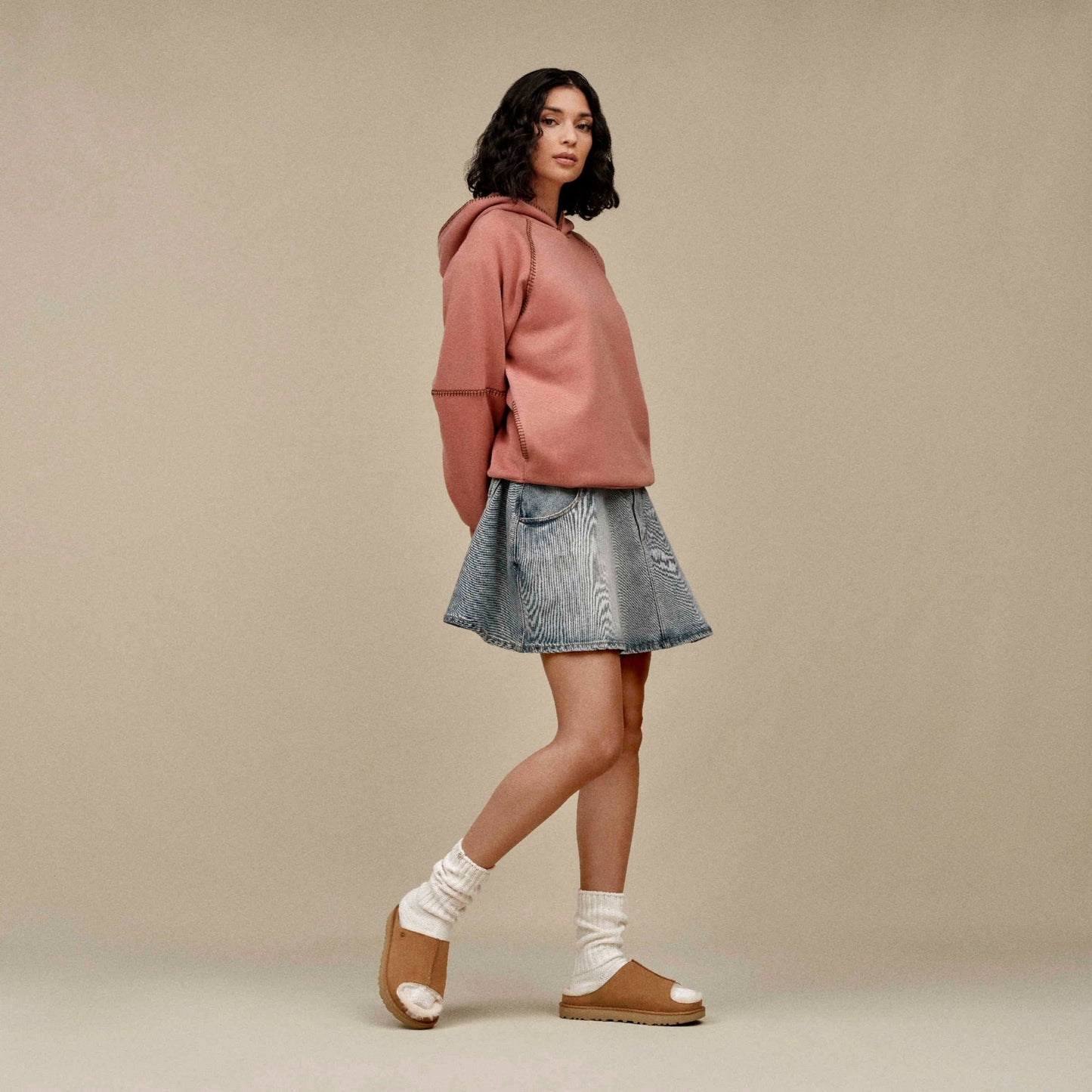 Greenport Slide | Women | Sheepskin | Chestnut - Sandals - UGG