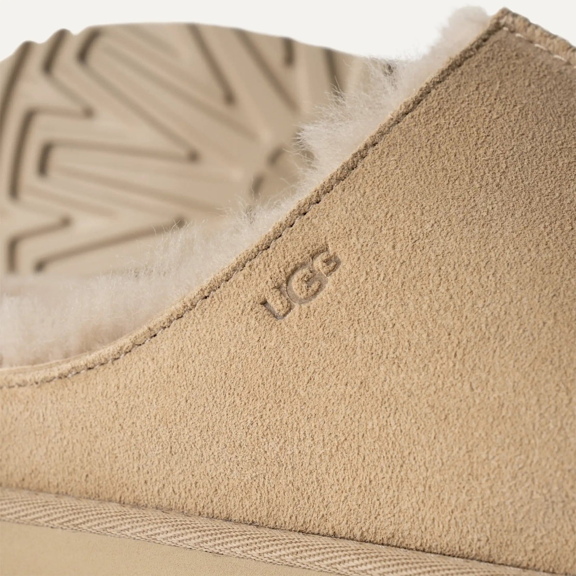 Greenport Slide | Women | Suede/Sheepskin | Sand - Slipper - UGG