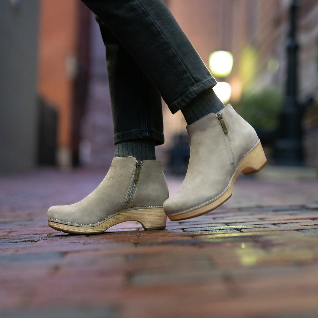 Lizanne | Milled Nubuck | Taupe - Boot - Dansko