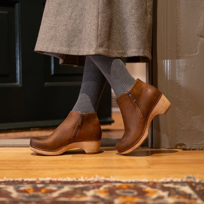 Lizanne | Oiled Pull Up | Tan - Boot - Dansko