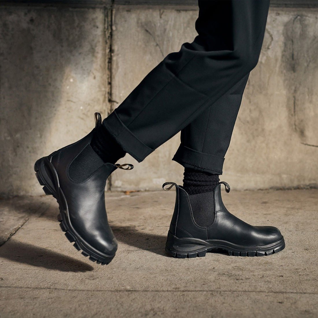 Lug Boot 2240 | Leather | Black - Boot - Blundstone