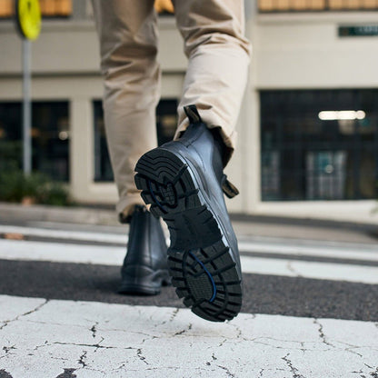 Lug Boot 2240 | Leather | Black - Boot - Blundstone