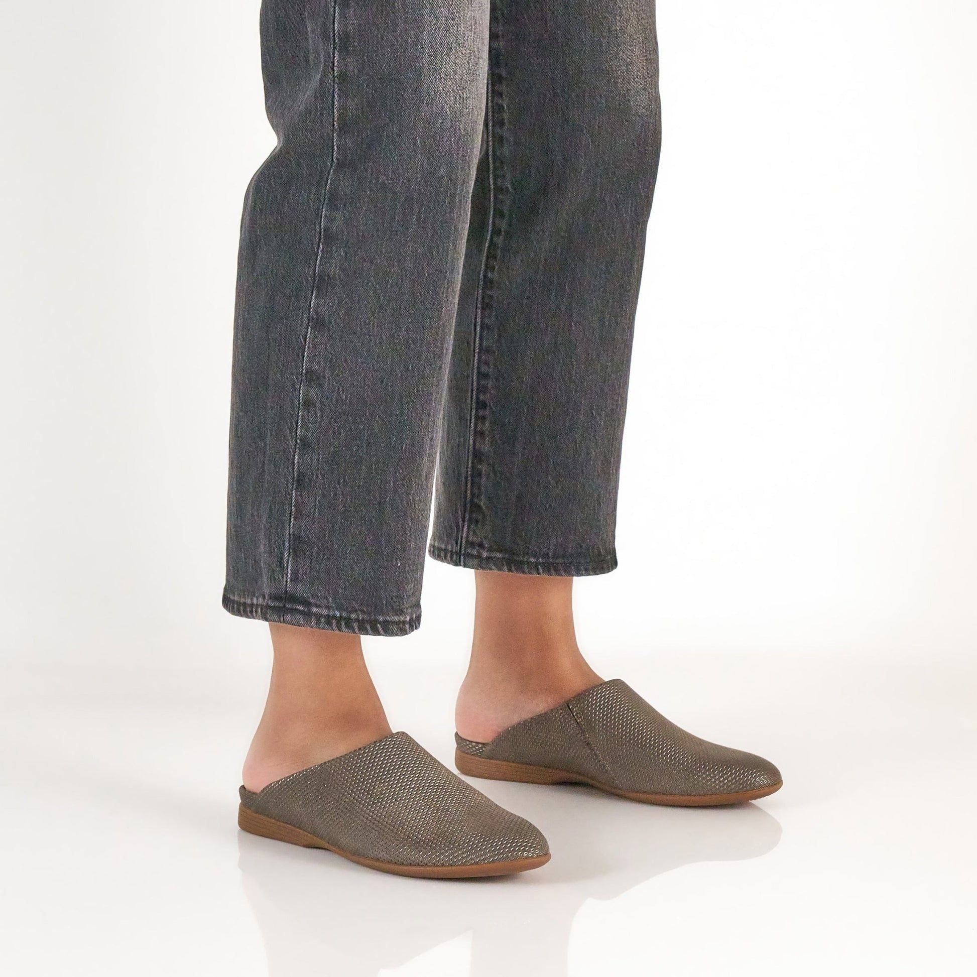 Lysa | Leather | Grey/Pewter - clog - Dansko