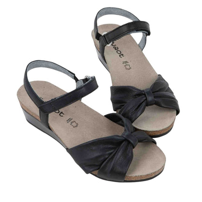 Madame | Leather | Shiny Black - Wedge - Naot