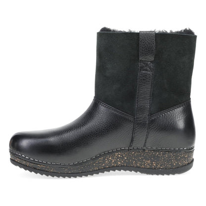 McKenzie | Waxy Milled | Black - Boot - Dansko