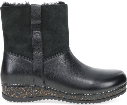 Mckenzie | Waxy Milled /Shearling | Black - Boot - Dansko