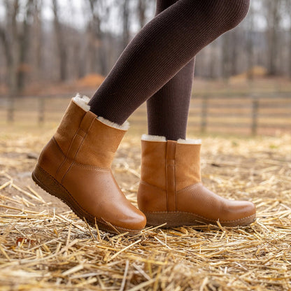 Mckenzie | Waxy Milled/Shearling | Tan - Boot - Dansko