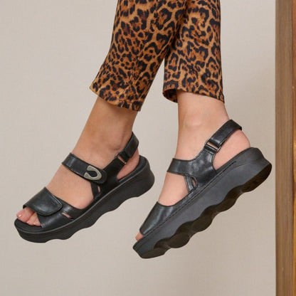 Medusa | Leather | Black - sandals - Wolky