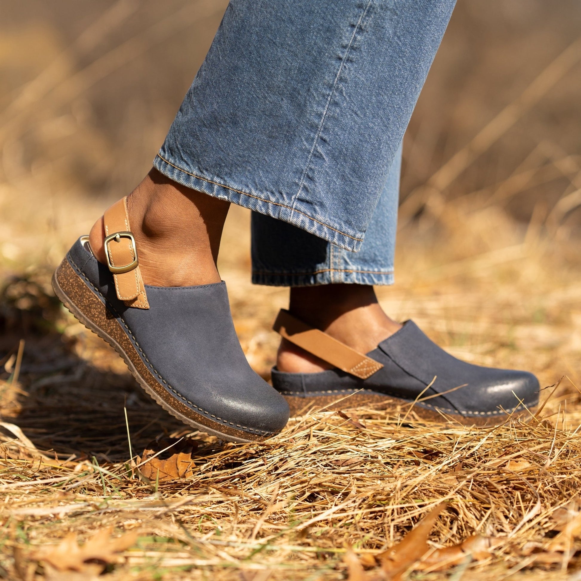 Merrin | Burnished Suede | Blue - clog - Dansko
