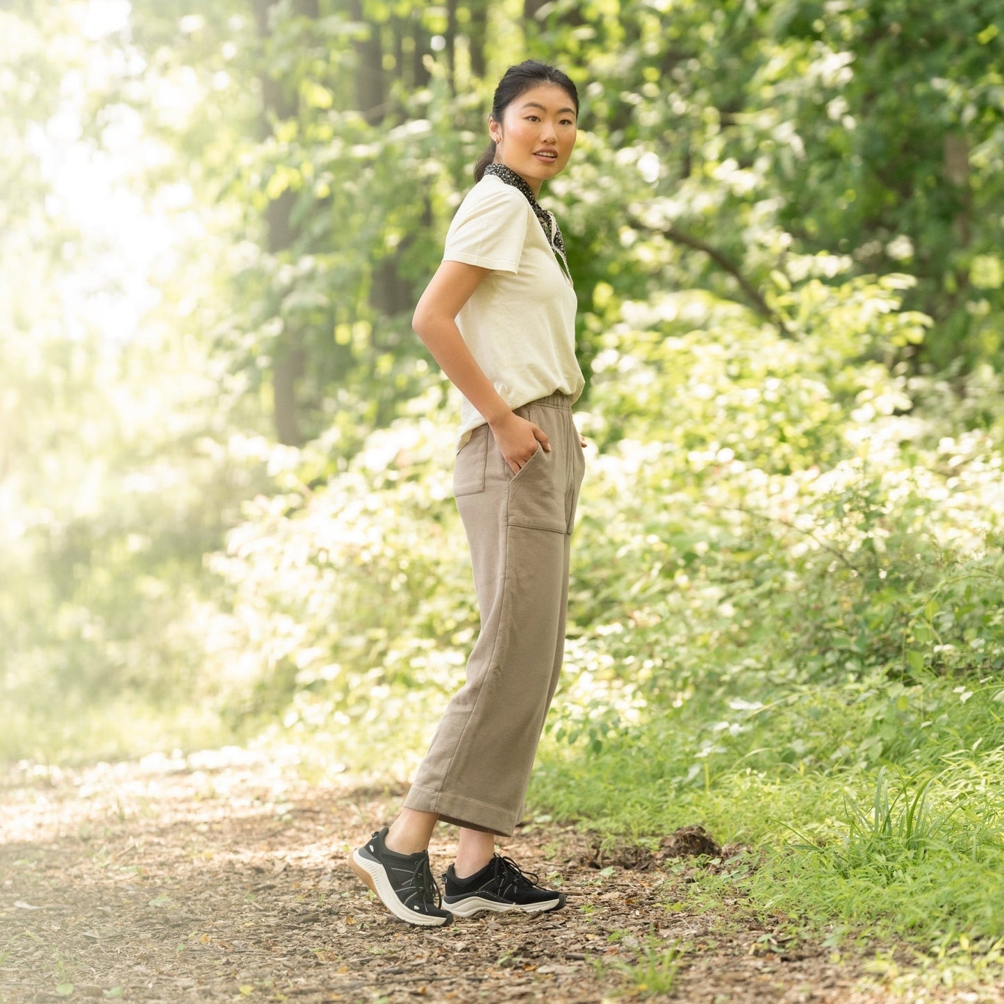 Poppy | Suede | Black - shoe - Dansko