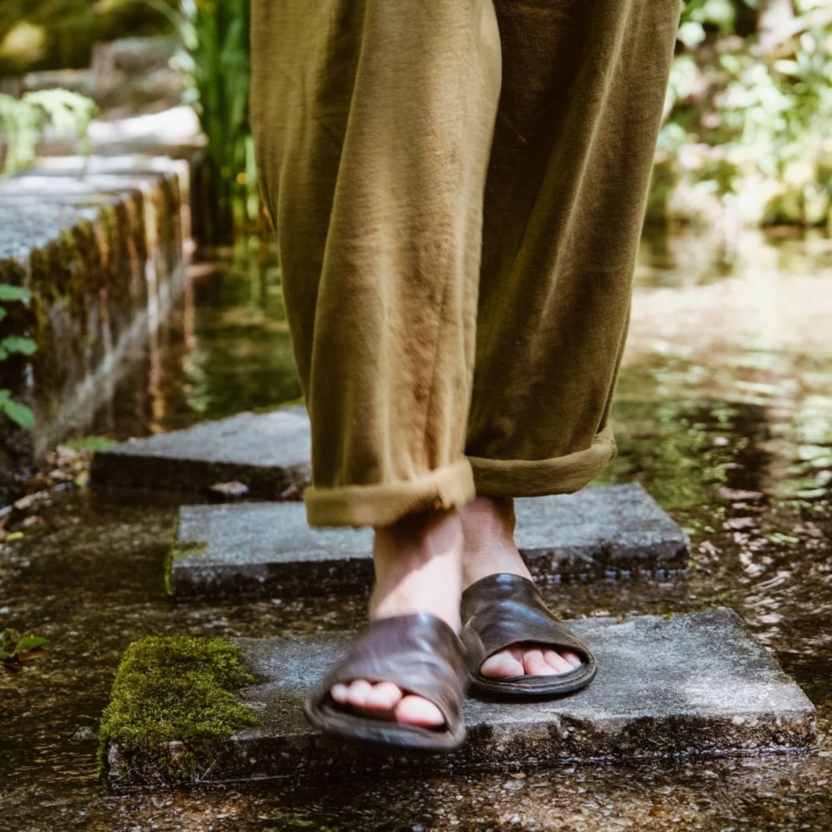Saint Tropez | Leather | Cocoa Brown - sandals - VIBAe