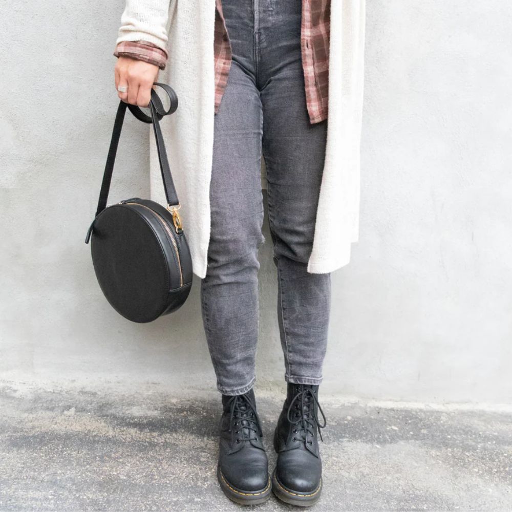 Sawyer Circle Crossbody | Black - bag - Osgoode Marley