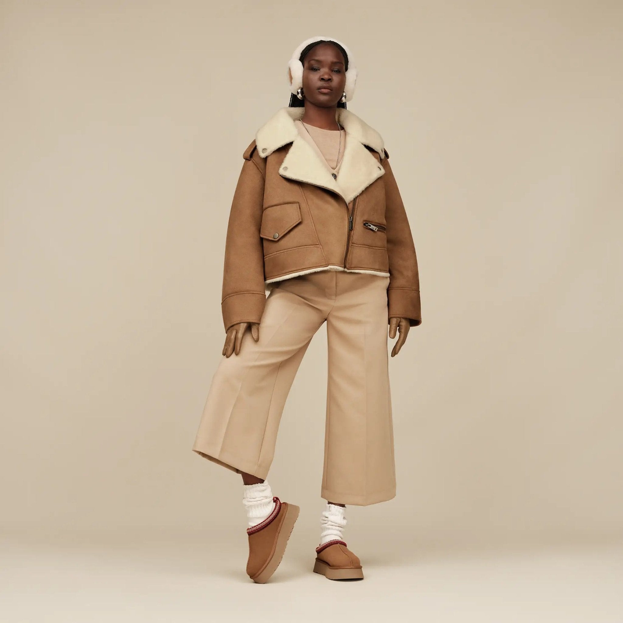 【新品未使用】UGG tazzlitaダズリータ JP21センチ　ステッカー付 Tazz II | Women | Suede/Sheepskin | Chestnut – Birkenstock Midtown