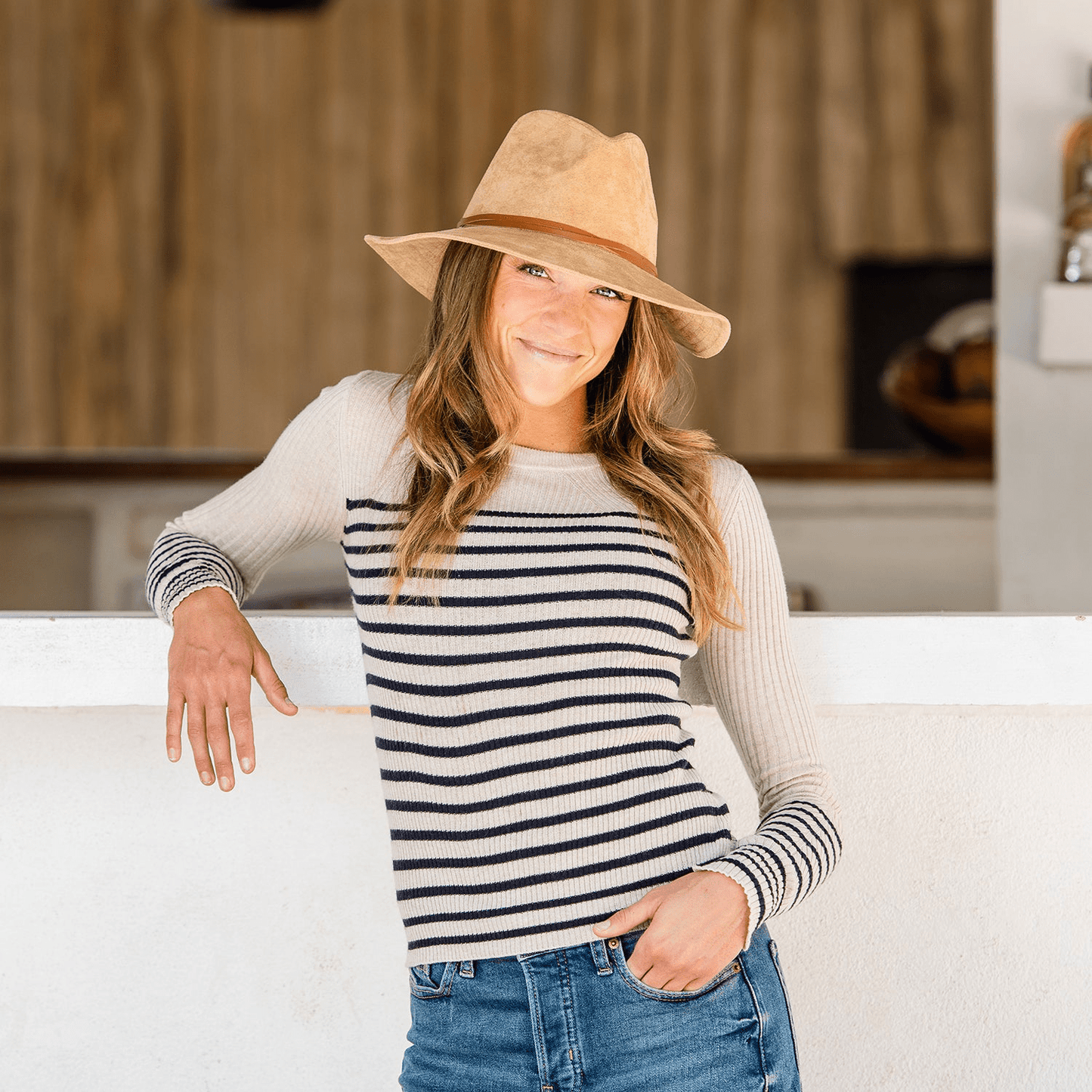 Telluride | Women | Faux Suede | Camel - Hat - Wallaroo