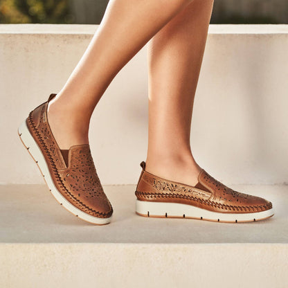Tenerife Laser Leaf | Leather | Brandy - shoe - Pikolinos