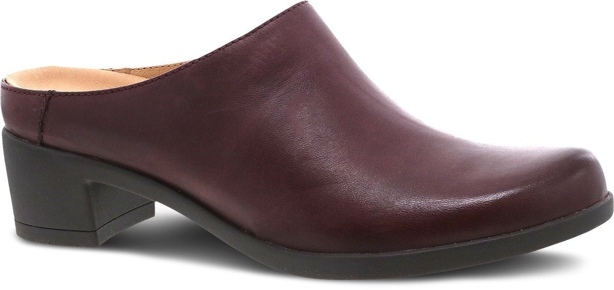 Dansko womens hot sale clogs clearance