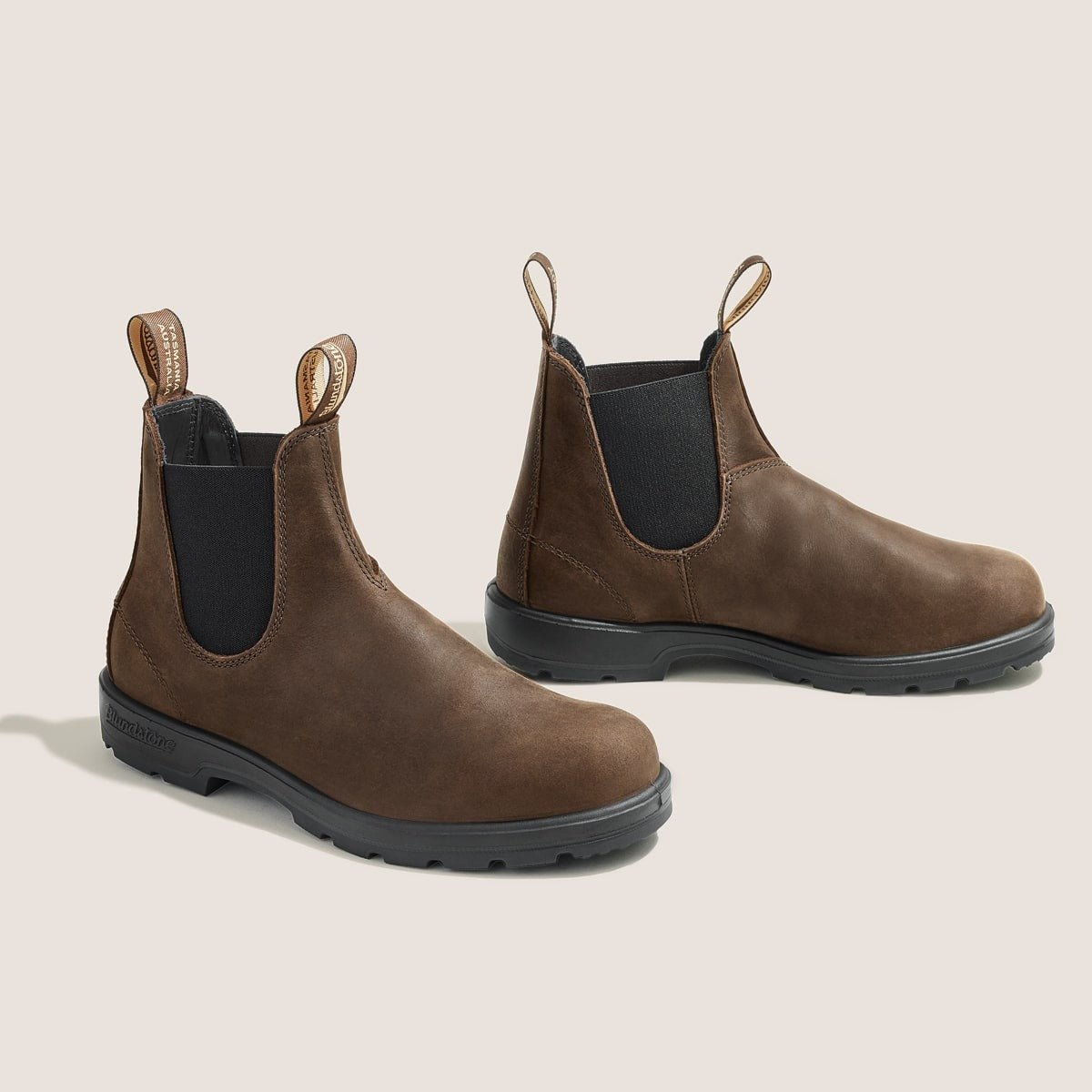 Blundstone 550 store antique brown