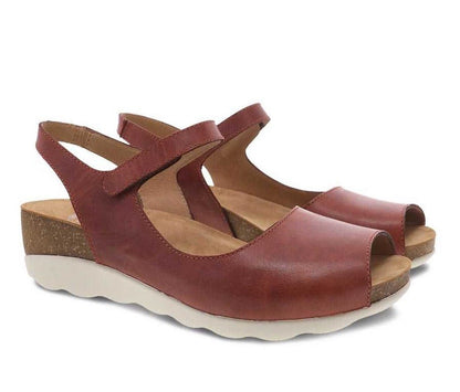 Marcy | Waxy Burnished | Chili - Sandals - Dansko