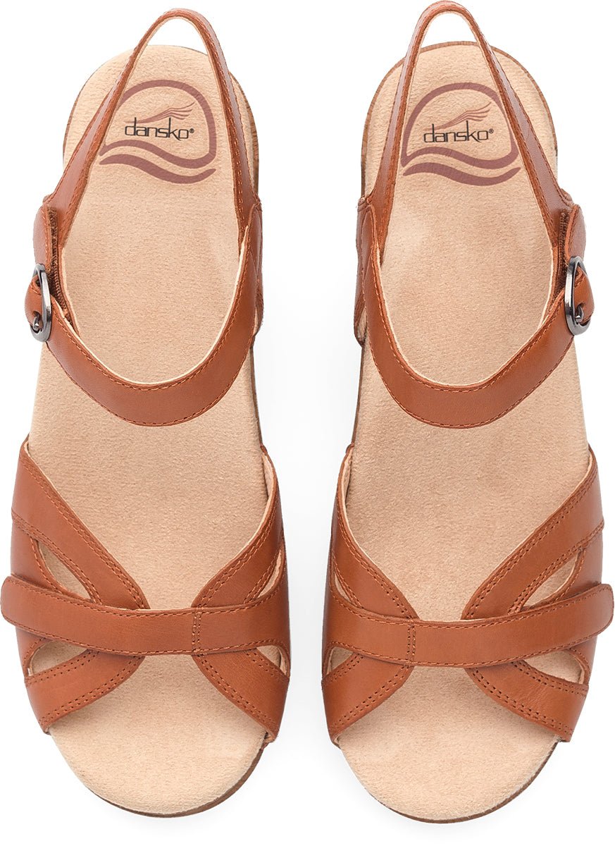 Comfortable Walking Sandals, According To A Podiatrist | HuffPost Life